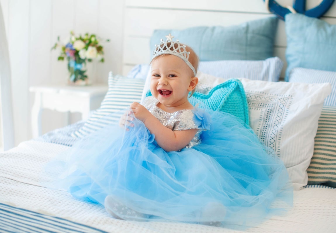 Семейная фотосессия на годик ребенку