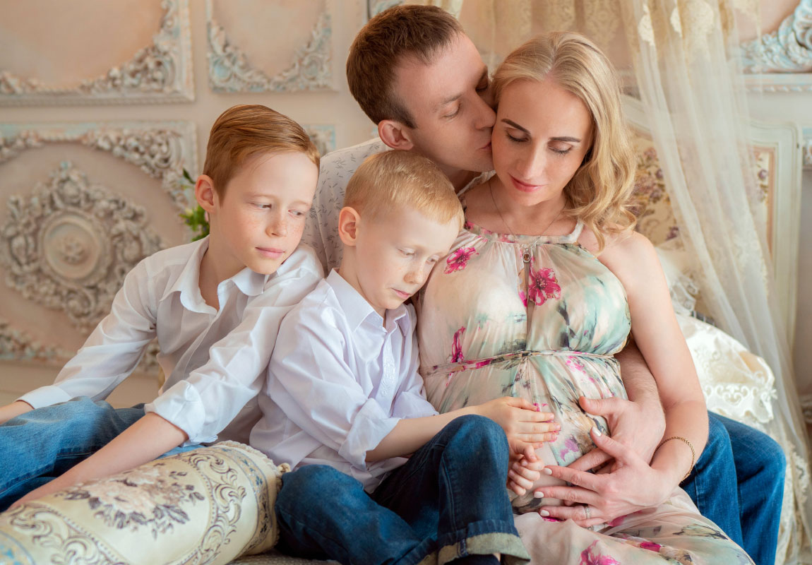 Фотосессия беременности недорого для семьи СПб