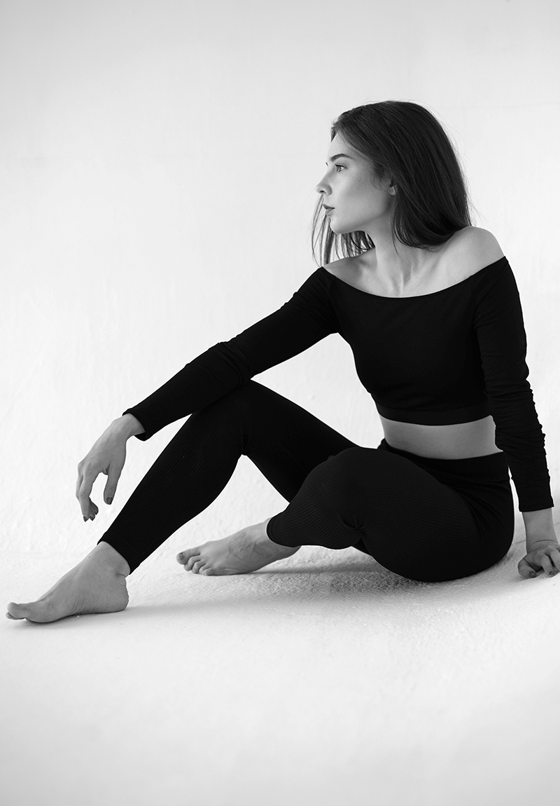 Черно-белая-фотосессия-с-Ксенией-12