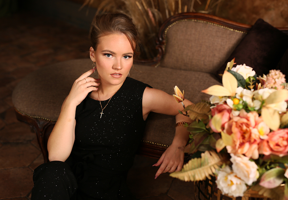 Фотосессия-в-студии-для-девушки-в-итальянском-стиле-13