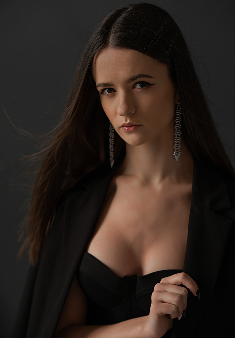 Фотосессия-в-студии-в-локаничном-стиле