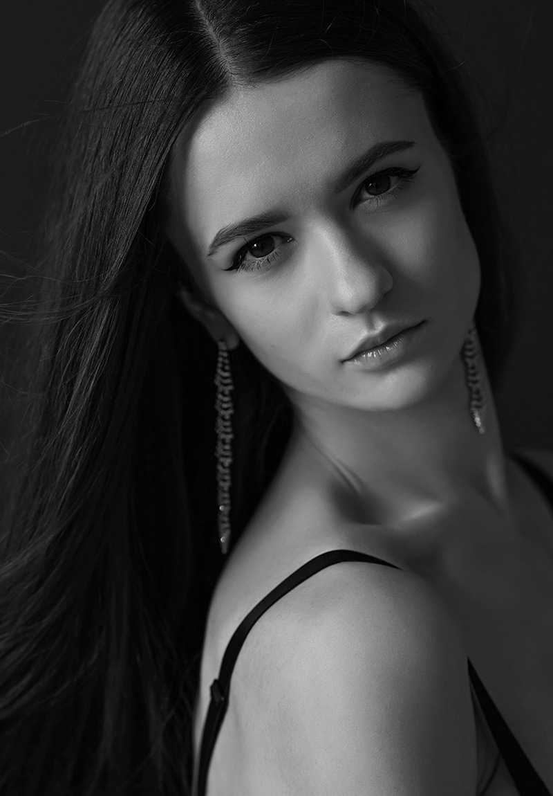 Локаничная-фотосессия-в-студии-с-Лизой-13