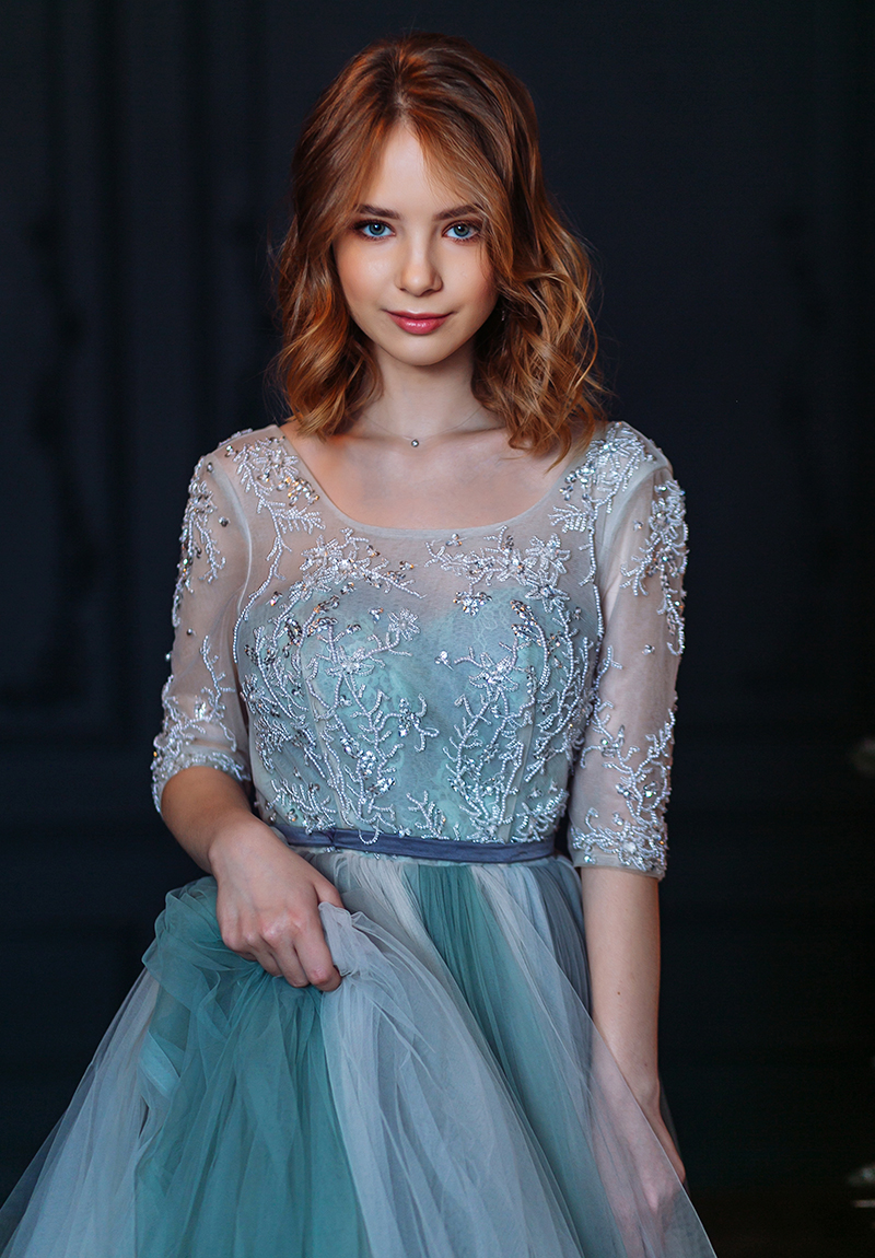 Новогодняя-фотосессия-в-пышном-вечернем-платье-3